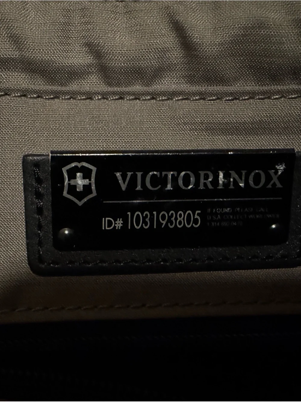 Victorinox Black Laptop Bag/Briefcase/Courier Bag w/Multiple Pockets - Carry-on